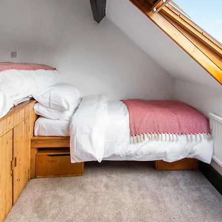 Hawthorn Cottage- Uk45890 度假居